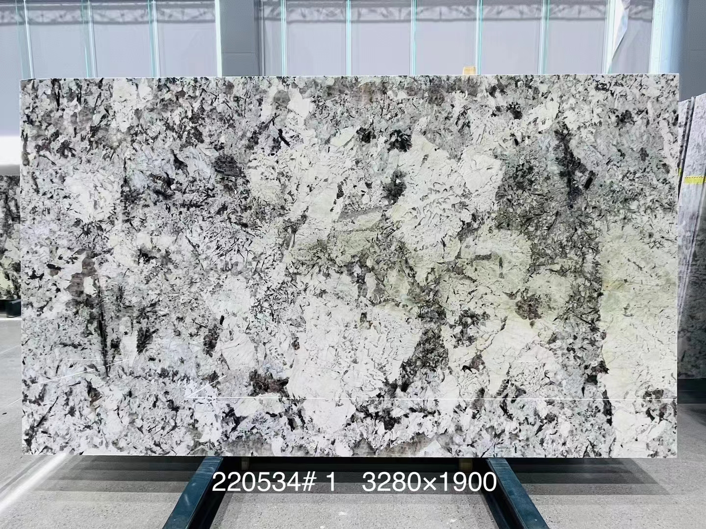 220534雪山蓝-新正大奢石