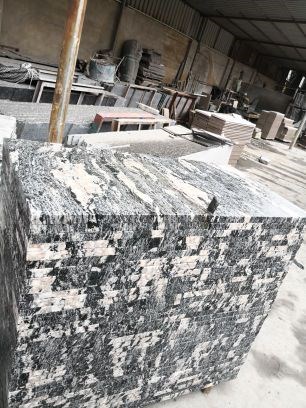 鼎奕石业花岗岩浪淘沙山水石新654蓝水晶荒料-鼎奕石业