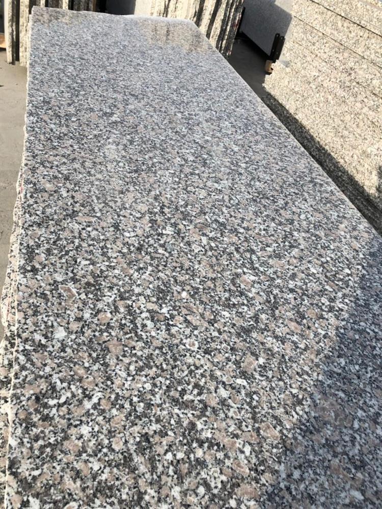 大量供应梨花红 加工火烧面 荔枝面 磨光面 广场地铺 外墙干挂-内乡县兴金升石业有限公司
