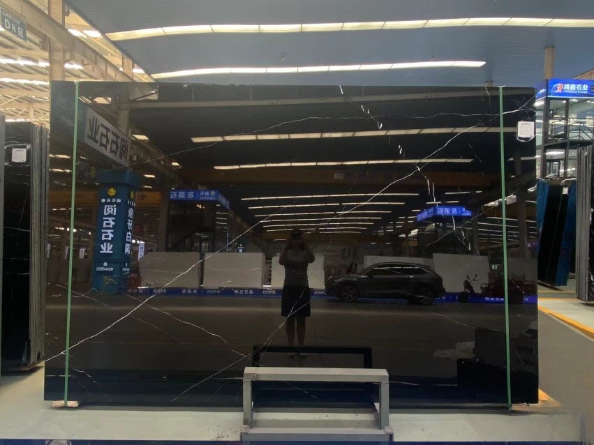 黑白根-鸿鑫石业