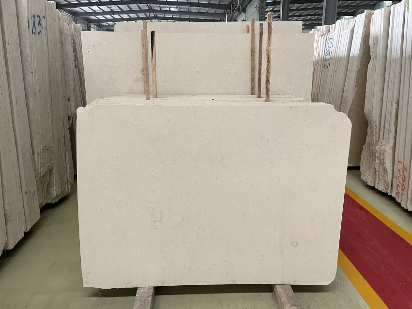 沉香米黄-迪英石材