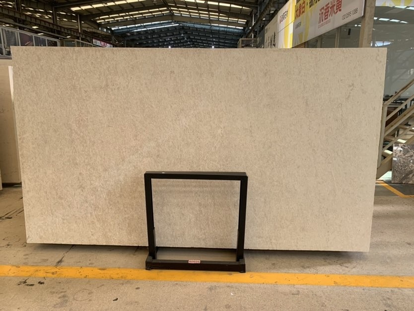 沉香米黄-迪英石材