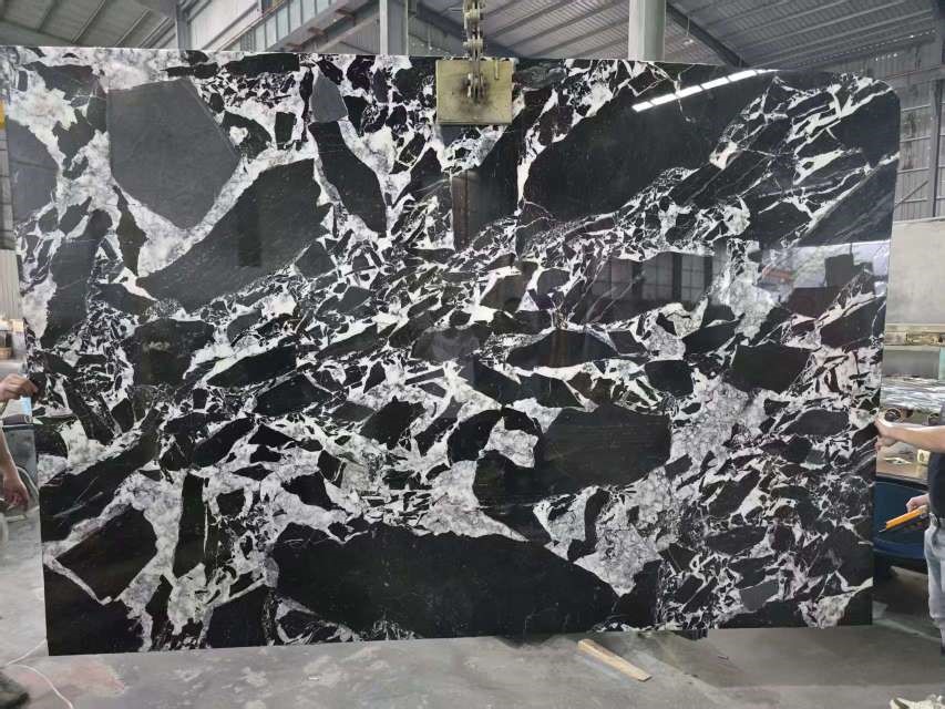 寶格麗水晶-匯美程石業(yè)