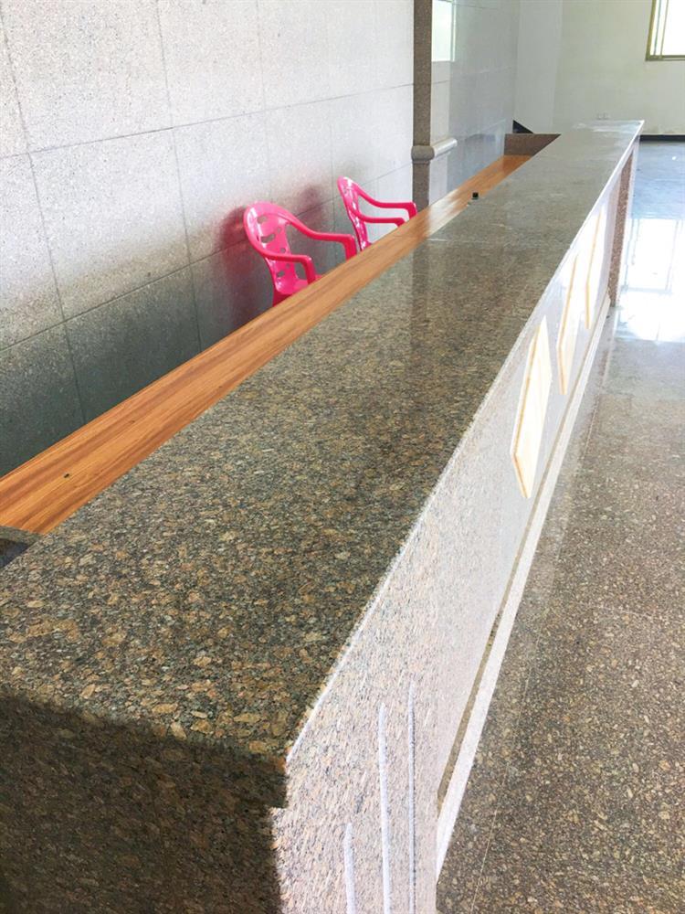 厂矿直销：罗马金钻条板、荒料！-青铜石业