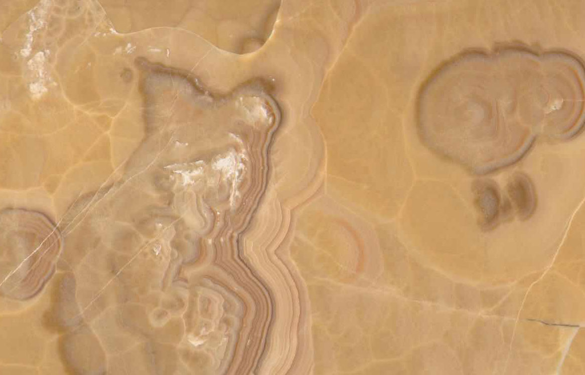 红龙玉-中宝玉石有限公司